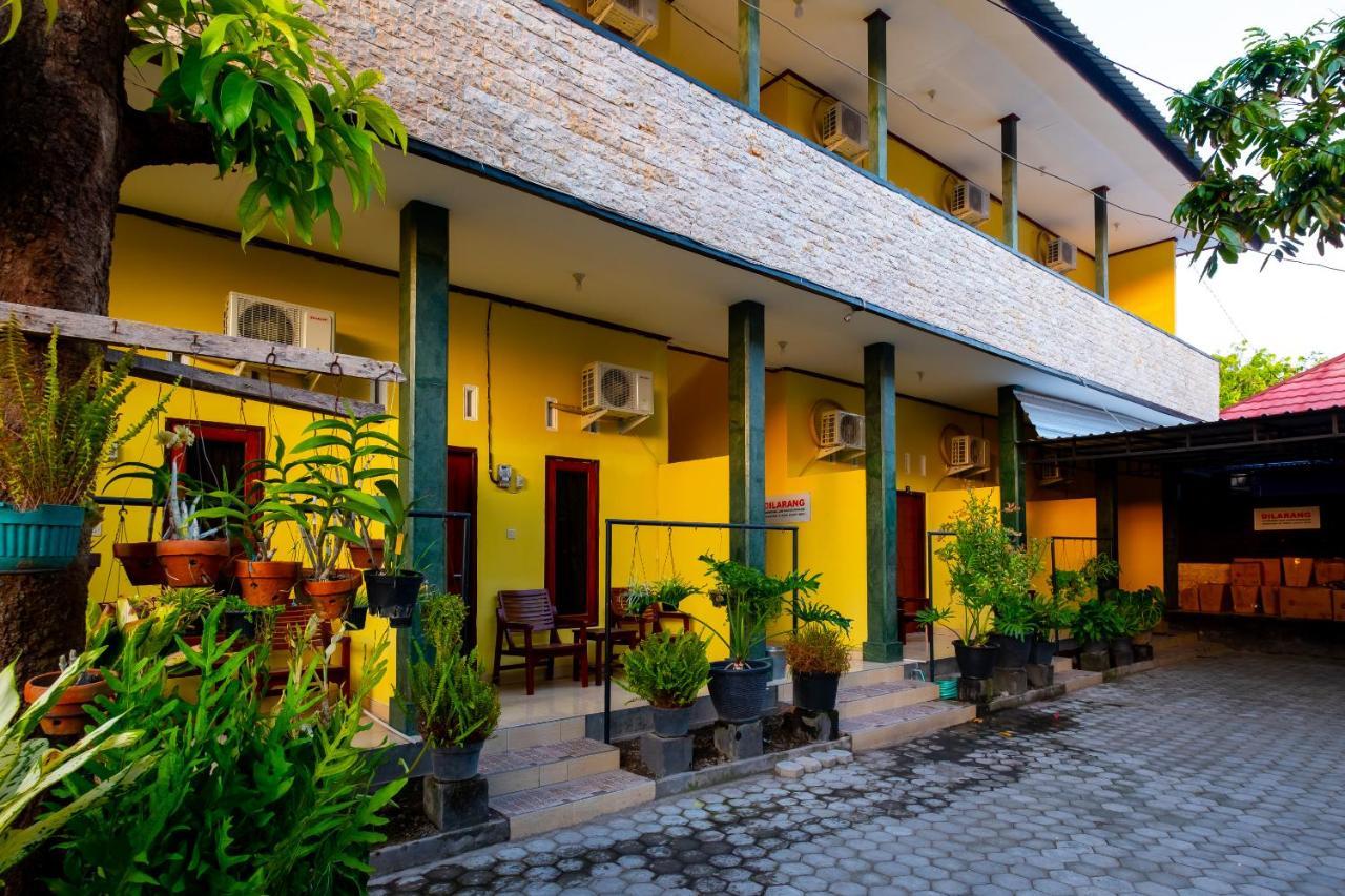 Spot On 2732 Sandy Guesthouse Матарам Экстерьер фото